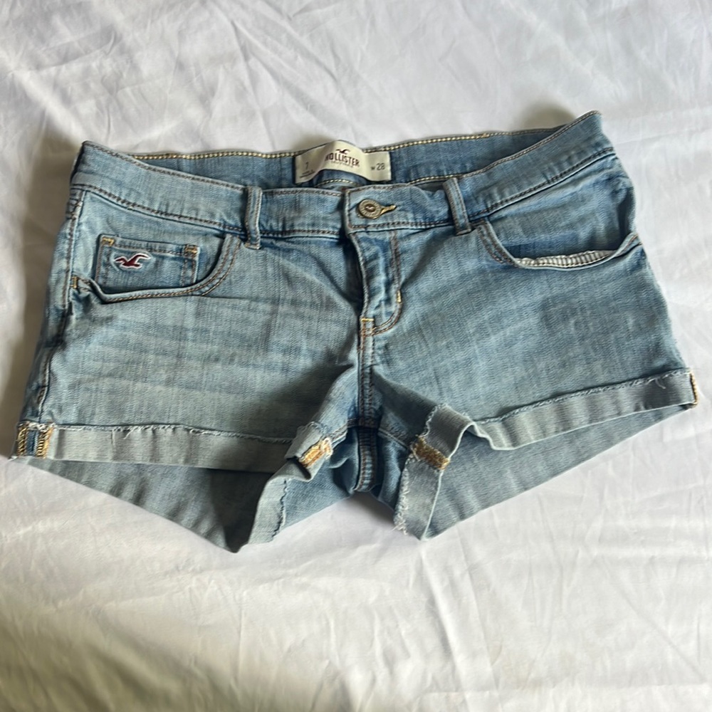 Hollister Light Wash Jean Shorts Size 7 or Waist Size 28
